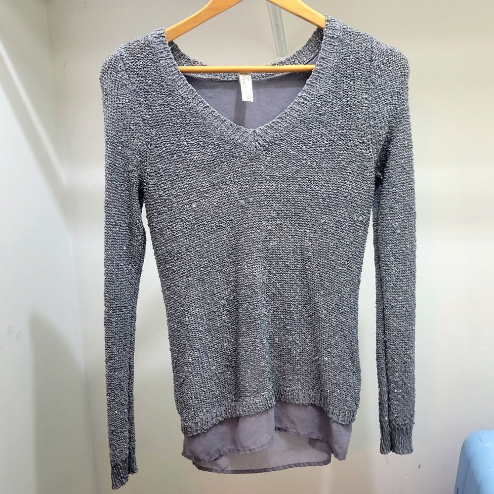 Pina Rossi Women's V-Neck Gray Sequin Sweater with Criss-Cross Back - Size S